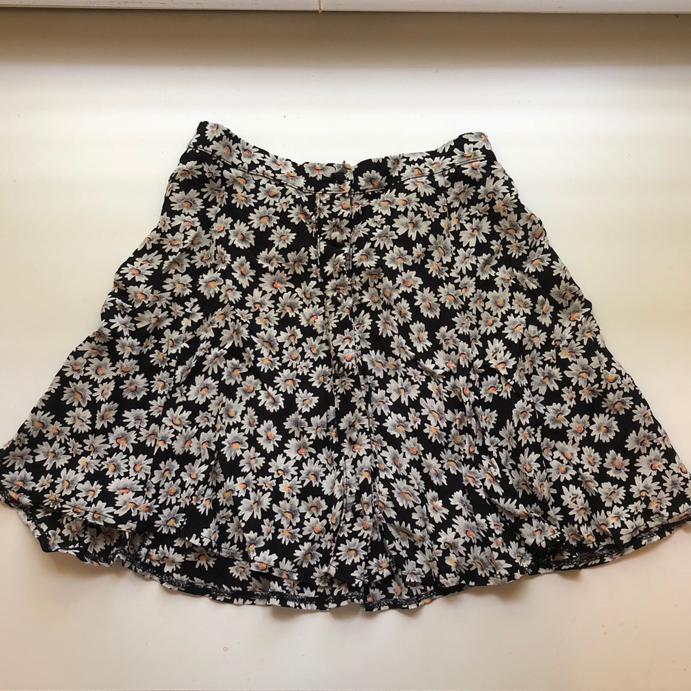 Brandy Melville floral pattern button up skirt